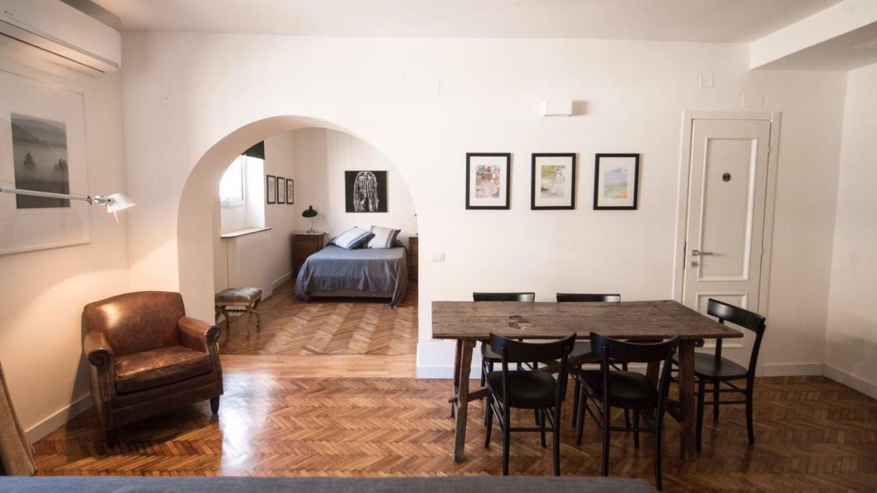 Na-Locanda A Due Passi Dal Mare Napels Buitenkant foto